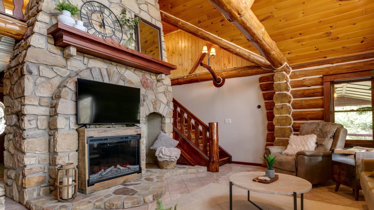 Millerton House | NEW! Meadow Ridge, Premier Retreat with Lake View!