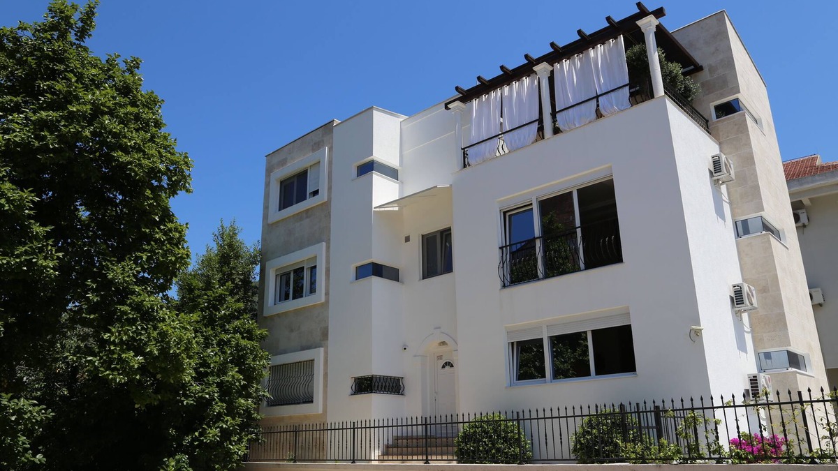 Tivat Apartment | New modern 1 Bed apartment M in Tivat old harbour very near Porto Montenegro