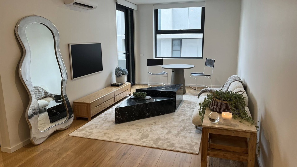 Lyneham Apartment | New & Modern 1bd Apt. w/parking