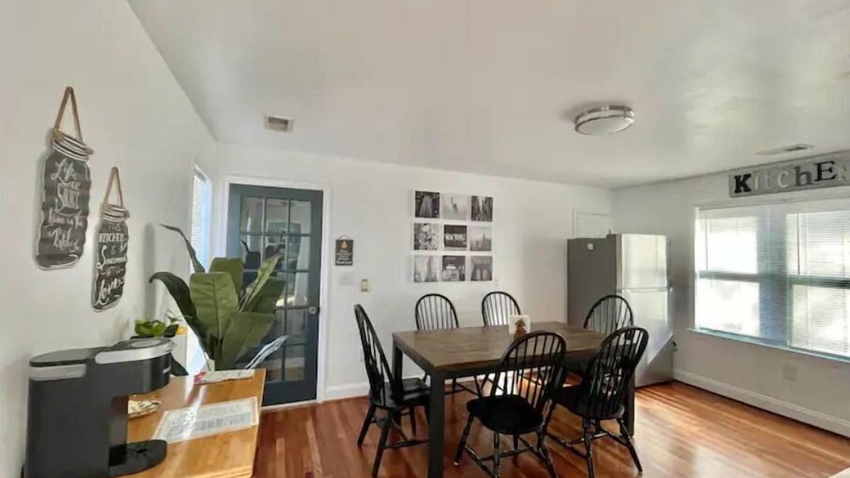 West Falls Church Apartment | New, Modern, 3 bed/3 bath Aptn