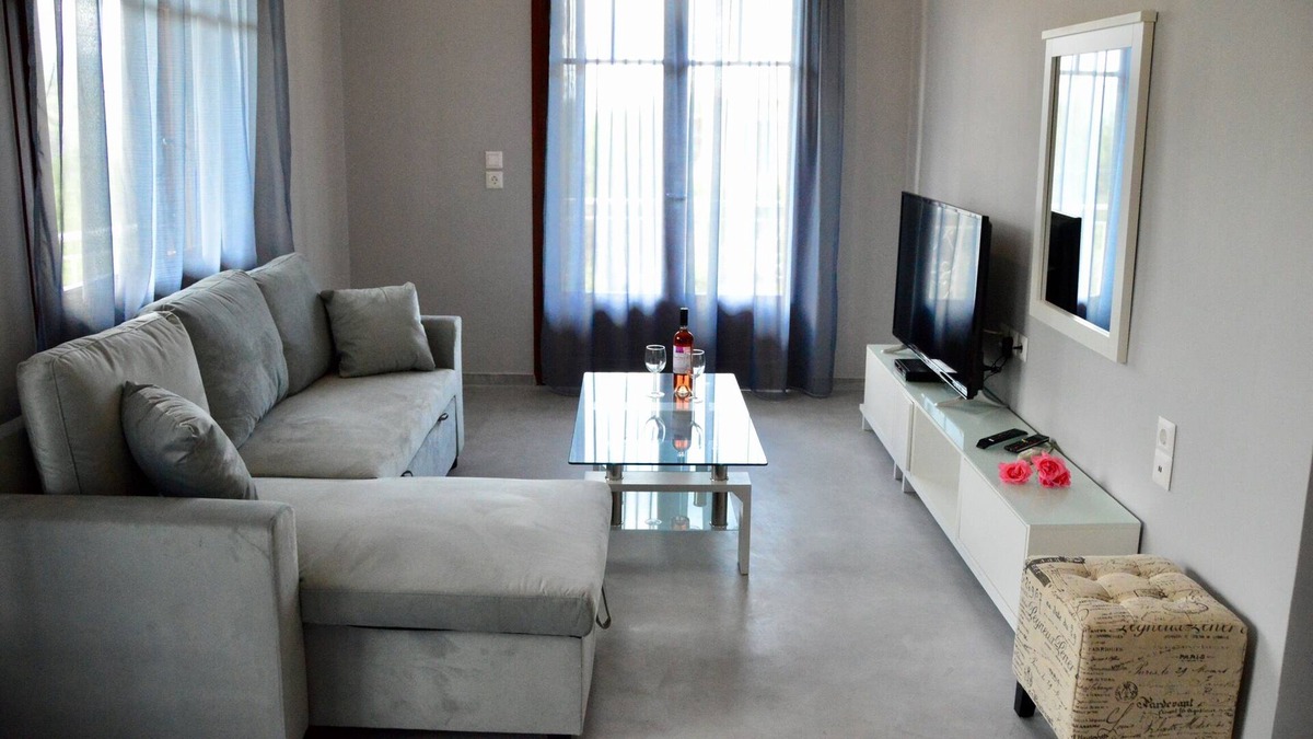 Kalamitsi Apartment | New modern apartment (Sea Breeze) with private pool for up to 5 persons.