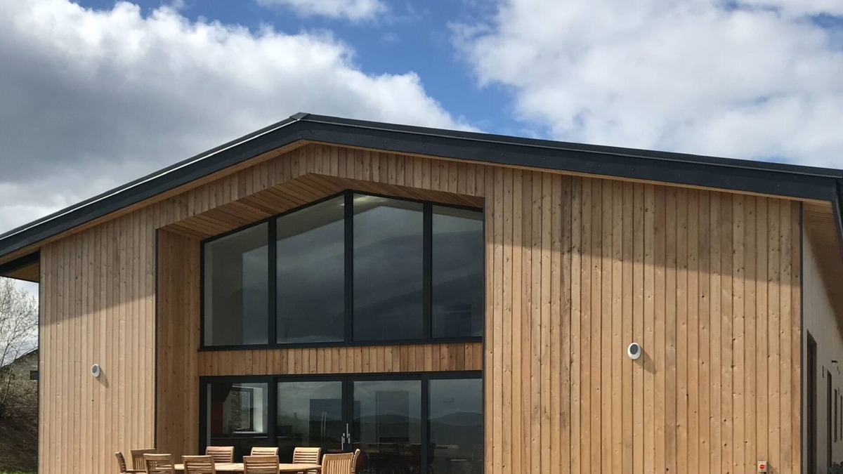 Dunsford House | New Modern Barn surrounded by Devon countryside