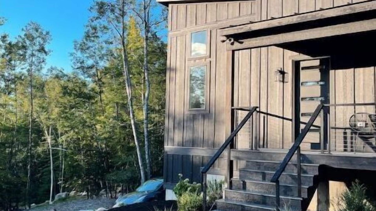 Harrison House | New Modern Cabin with Lake Access!