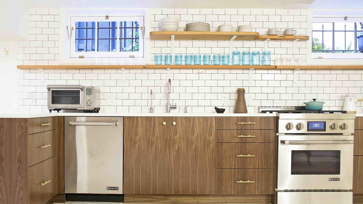 Irvington Apartment | New, Modern Chef's Dream in Historic Turret House in Irvington!