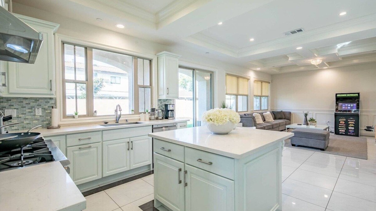 Rosemead House | "New & Modern Home in · PerfectLargeParty/DtownLA/Beaches/DisneyUniversal
