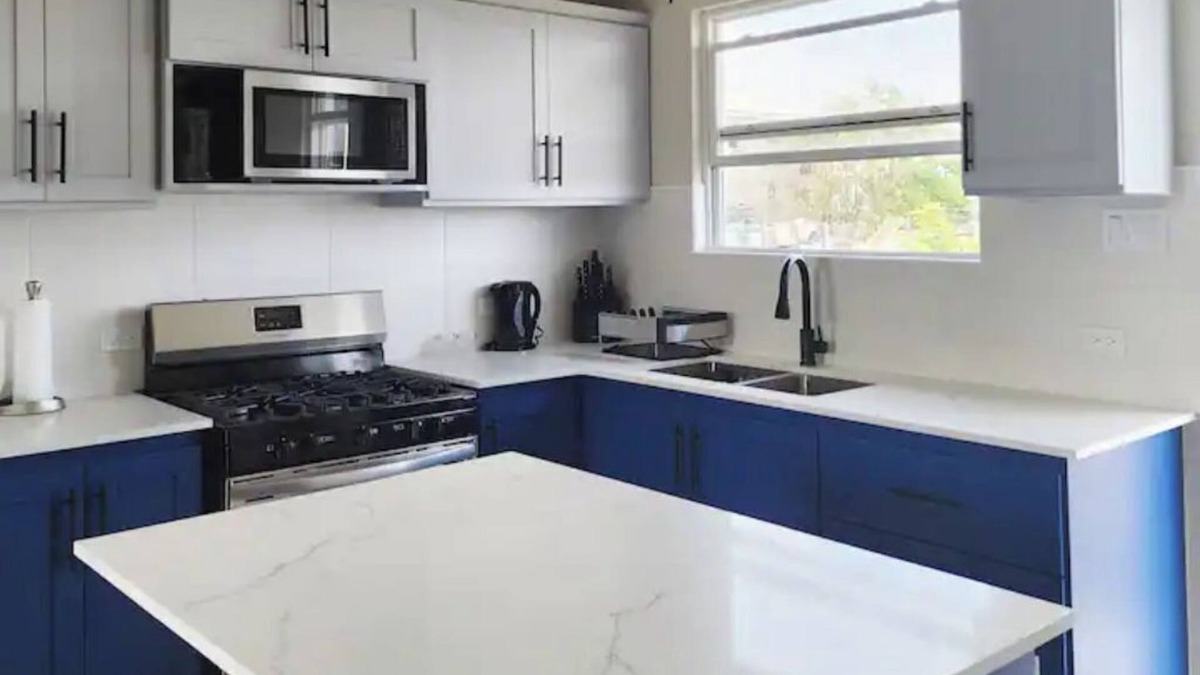 Ocean City House | New Modern Home near Airport, Beaches & Shopping