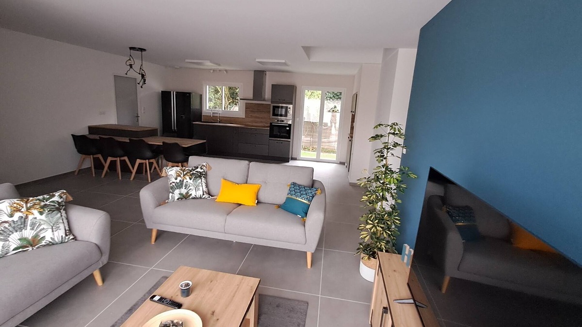 Benejacq House | New Modern House
