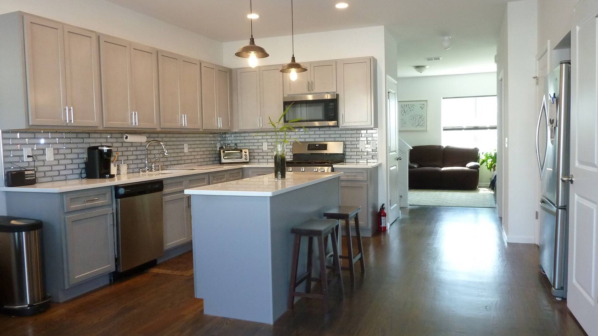 Neptune City House | New Modern Townhome Near Beach With King Beds