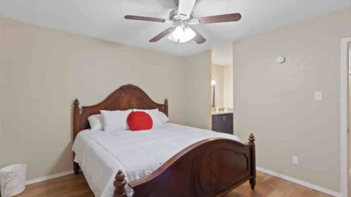 Thunderbird House | New Modern Two BR Condo near Franklin Mountains