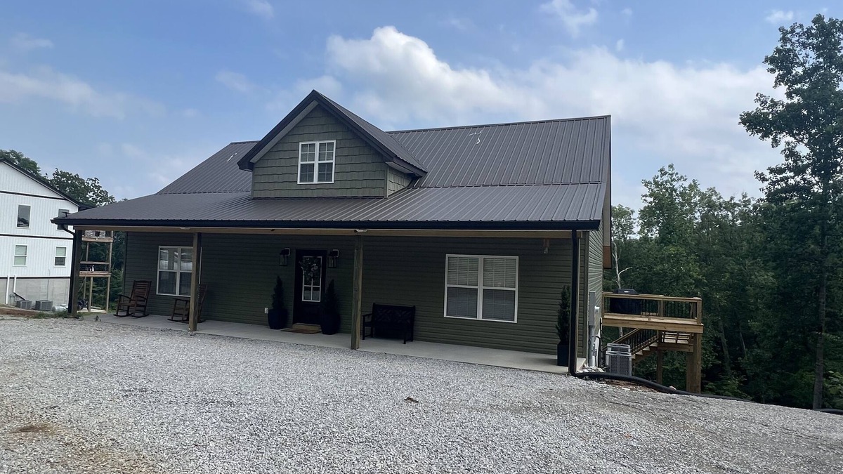 Lindseyville House | NEW Nolin Lake - Mammoth Cave area, Lake Front with Lake Access Lake Home