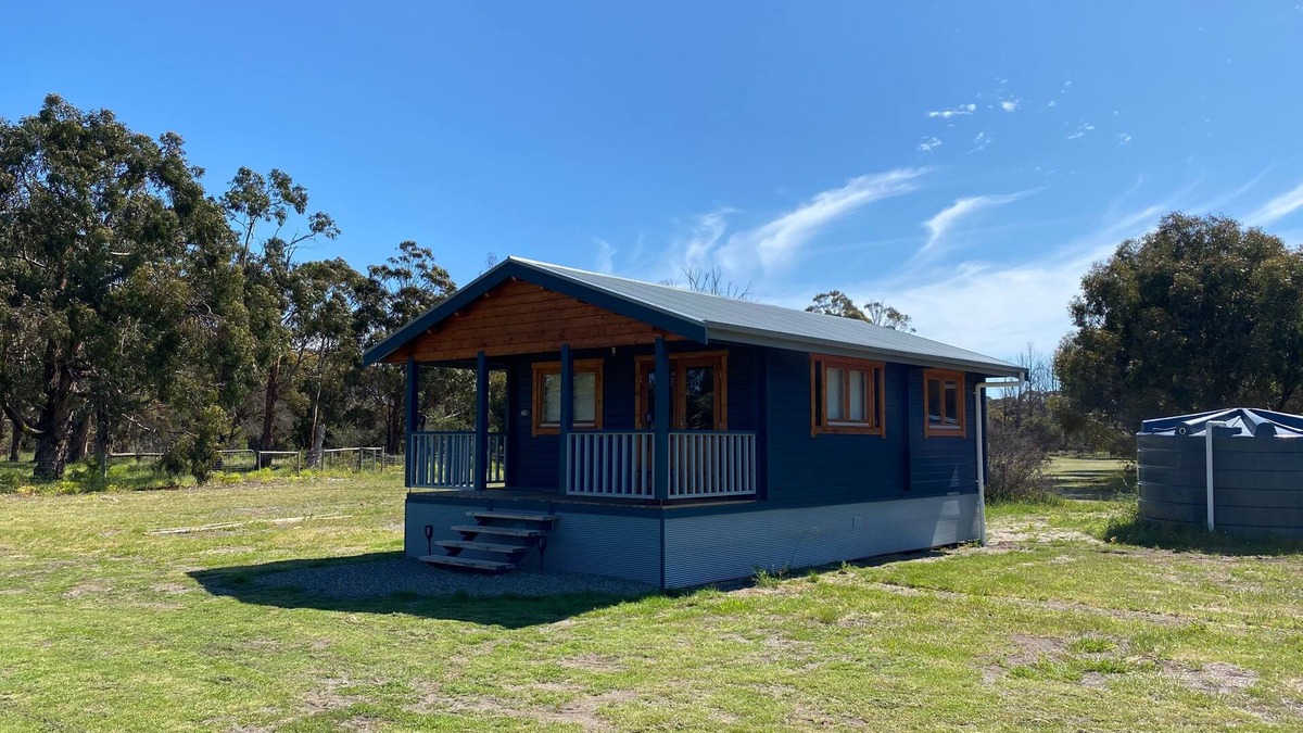 Brownlow Ki Cabin | NEW Nordic Pine cabin | peace & tranquillity