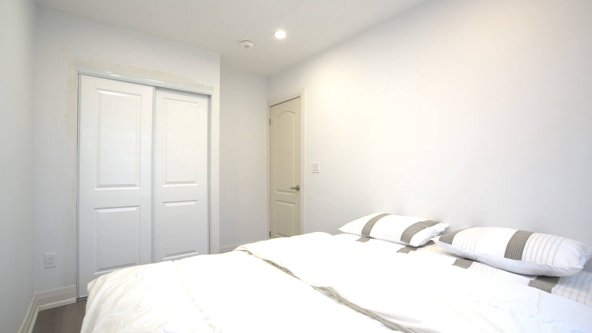 York University Heights Apartment | New one bedroom apartment in main floor