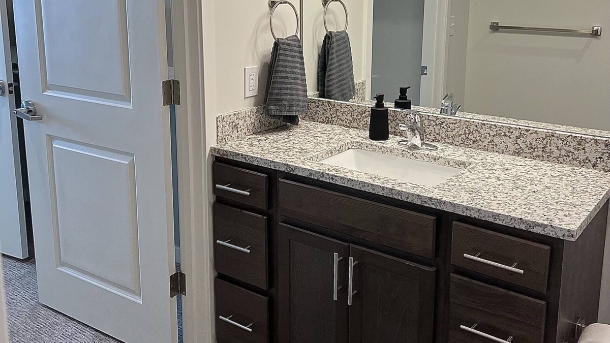 North Platte Apartment | New One Bedroom Queen Apartment