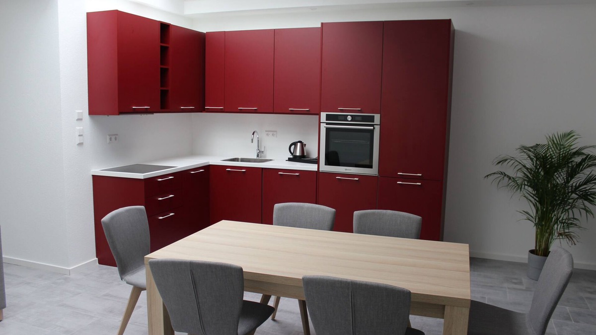 Opfingen Apartment | New opening 2019 modern suite with three bedrooms in a quiet location close to the city