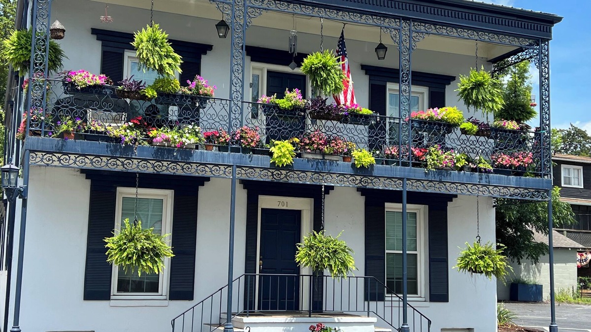 Sweetwater Apartment | New Orleans inspired 2bed/2bath in the heart of Historic District Sweetwater