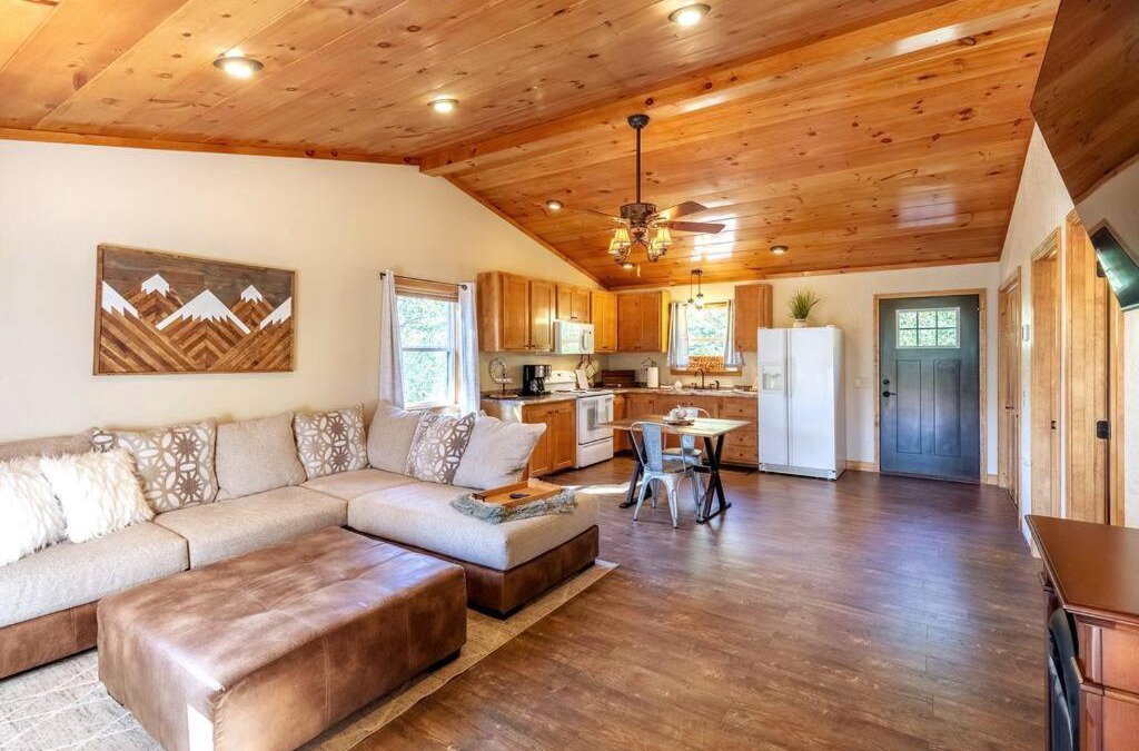 Robbinsville House | *New Owner Special* Cozy Cabin with mountain views