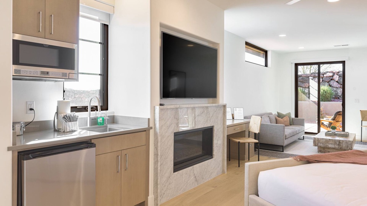 Ivins House | *New Owner Special* - Modern Luxury Casita