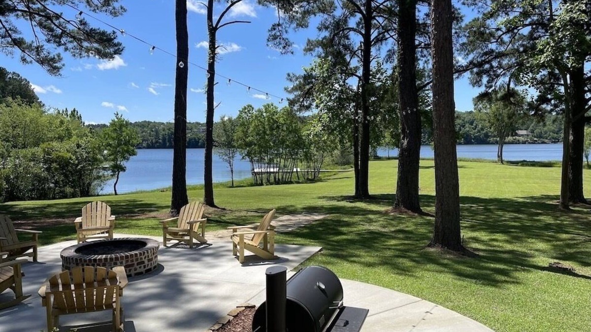 Northport House | NEW Owners - Amazing Waterfront Home on Lake Tuscaloosa