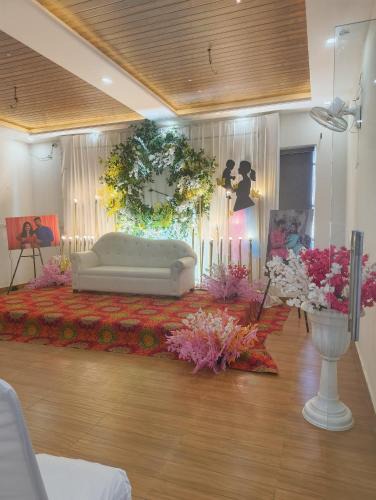 Alwar Hotel | New paradise garden rishi resort