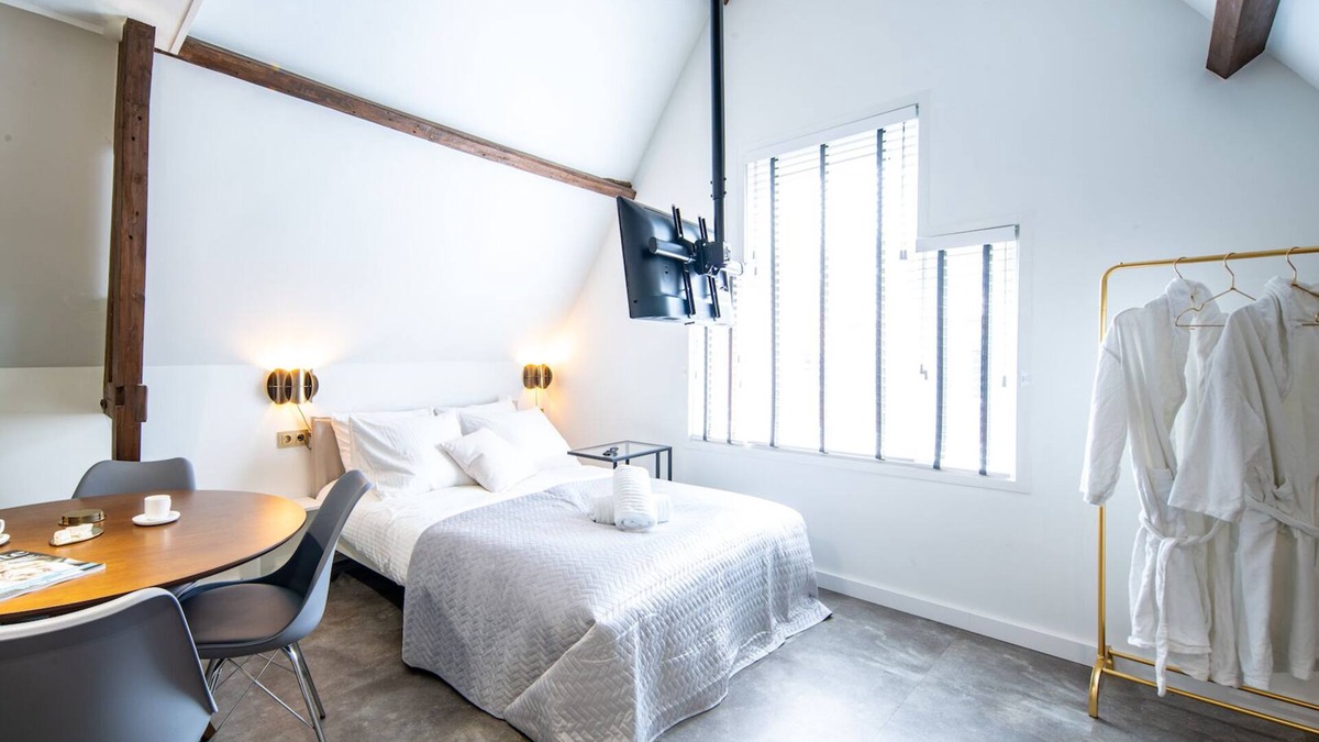 Schiedam Apartment | New Penthouse 7Min Rotterdam CS top floor Room 4