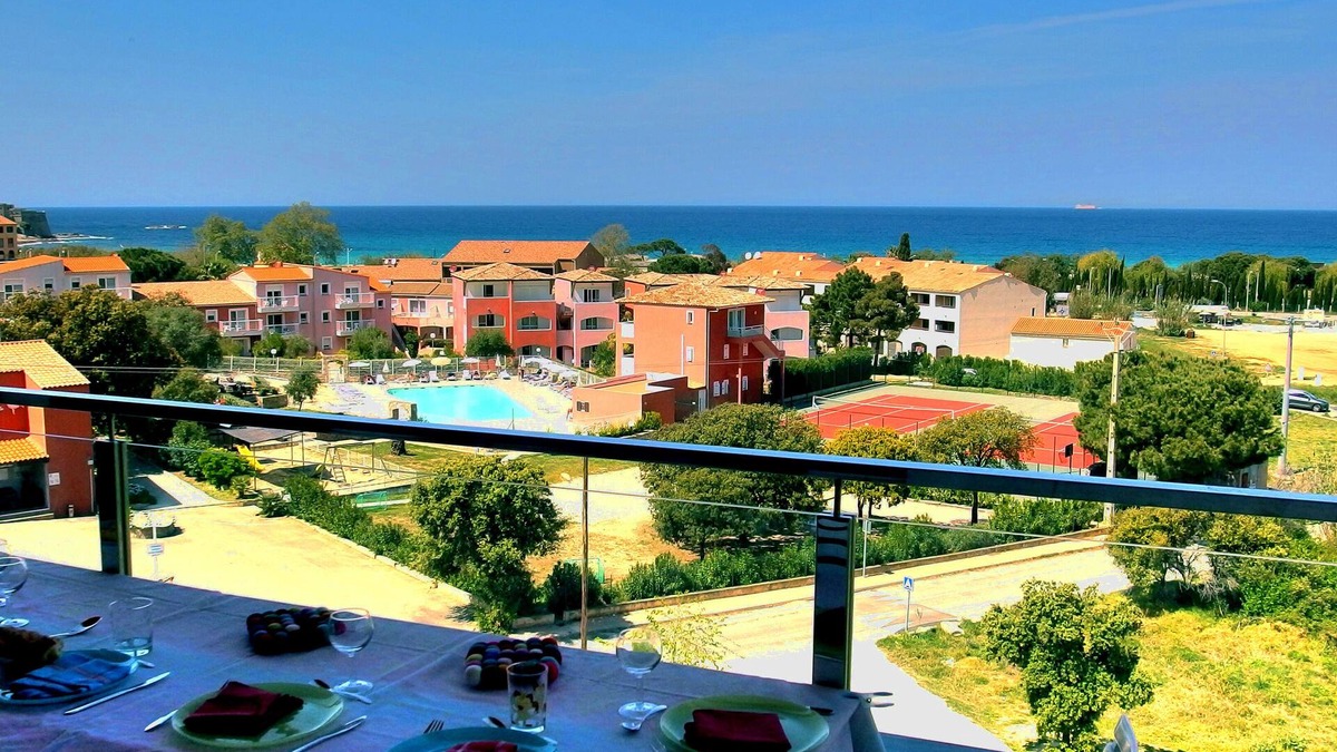 Aregno Apartment | NEW: Penthouse with two sun/roof terraces and stunning views