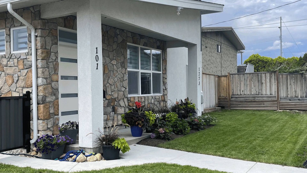 Okanagan-Similkameen House | New Penticton town house - Central location