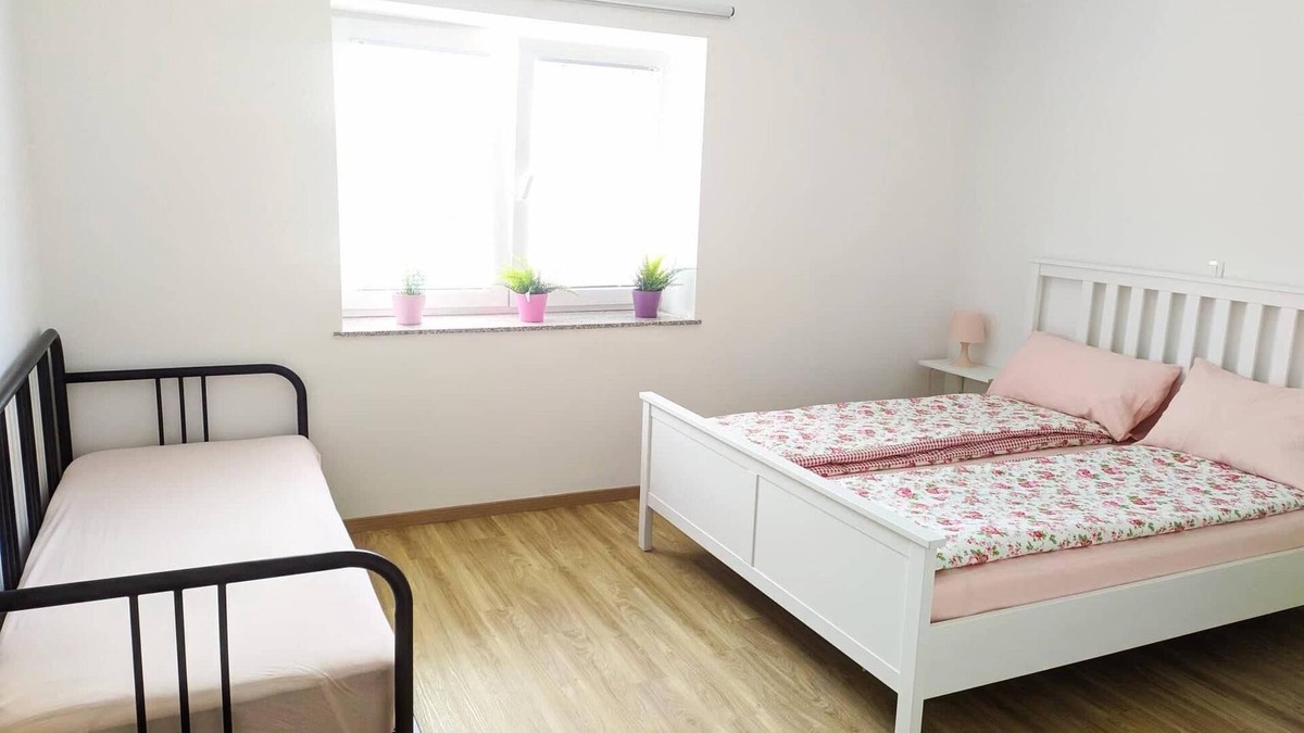 Ljubljana Apartment | NEW place for families/groups 70 m2 + 40 m2 terrace, AC, wifi, 10 km from center