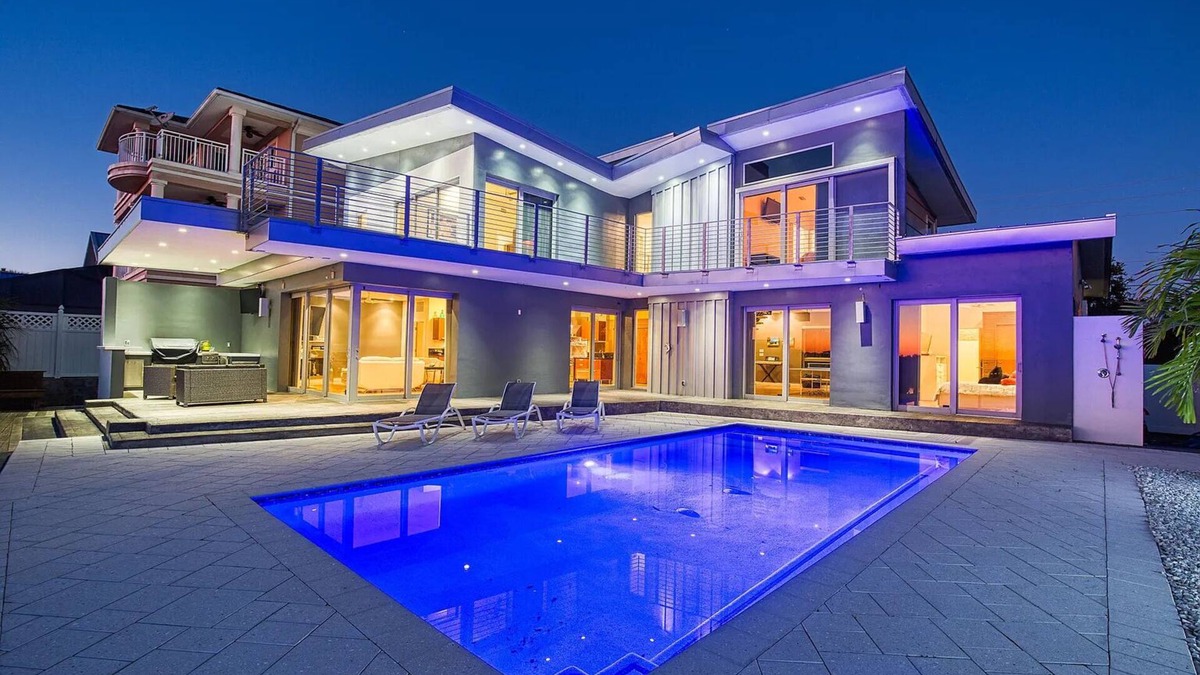 Wilbur-By-The-Sea House | NEW Private Million Dollar Riverfront Retreat
