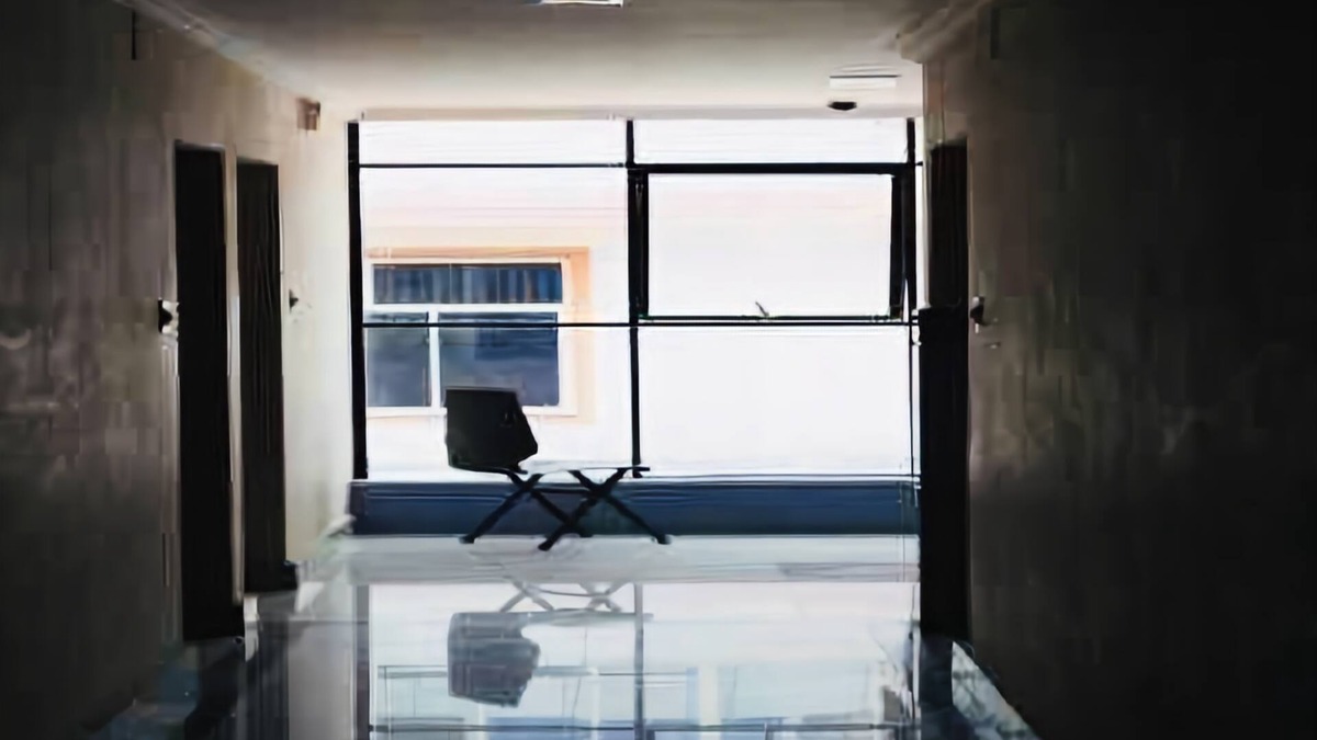 Shenoys Hotel | New Queens Residency