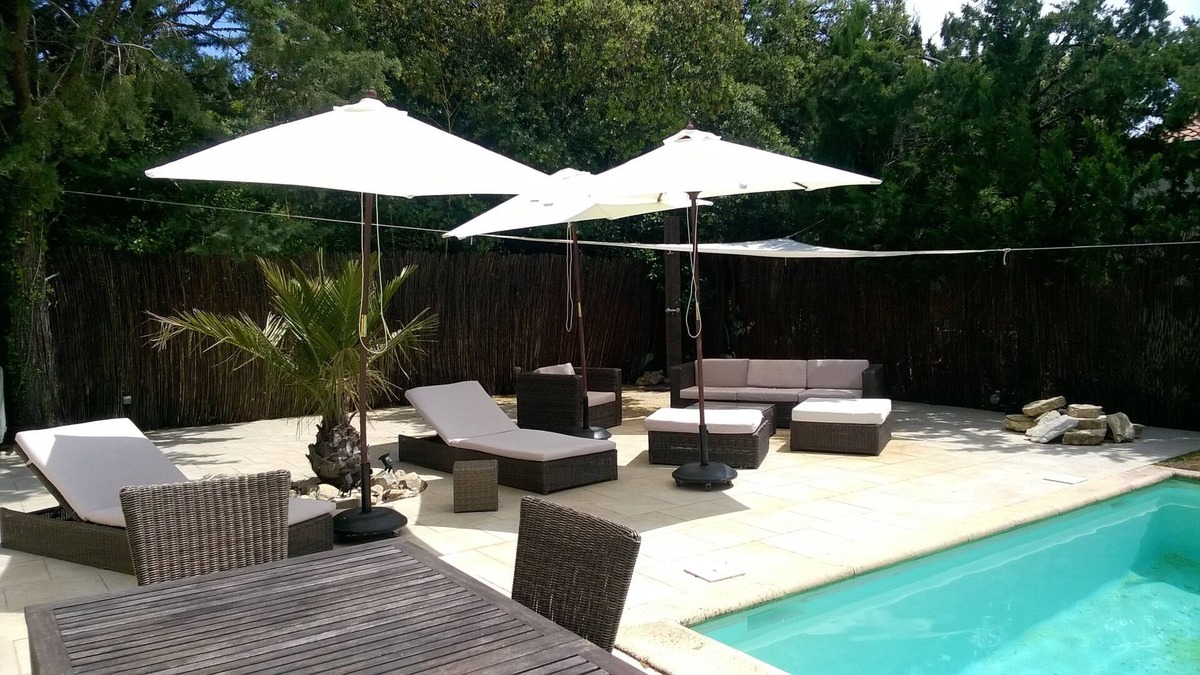 Montaud Villa | NEW: quiet Charming villa without vis-à-vis nearby mountain, city and sea.