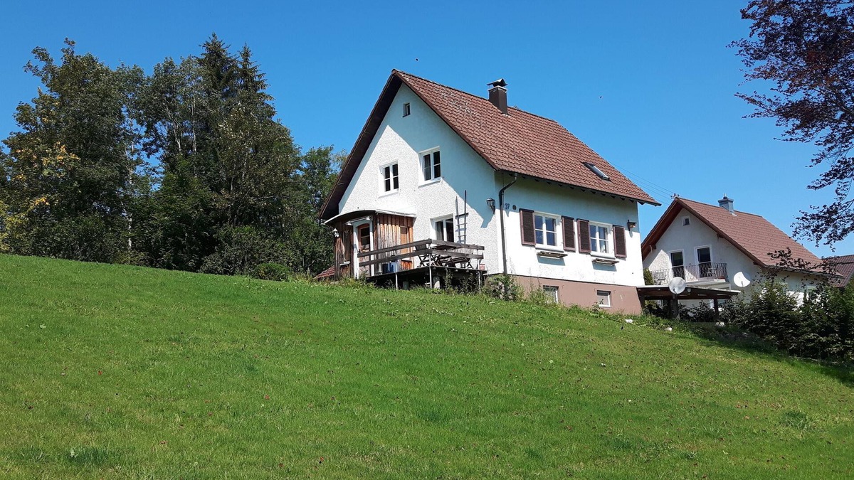 Isny im Allgaeu House | New redecorated house in quiet locaton with big garden, ideal for families