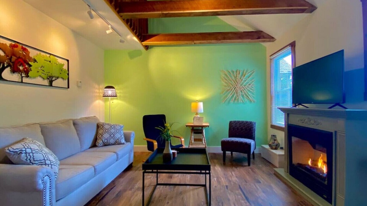 Hurleyville House | New! Relaxing Agrihood Bungalow Getaway-Fireplace/WiFi
