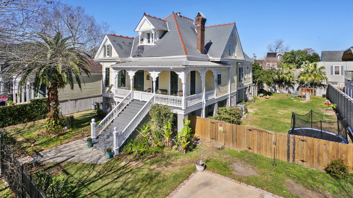 Touro Apartment | New Renovation Gated Uptown 3BR/4 Full Private Baths 1 block to Magazine St
