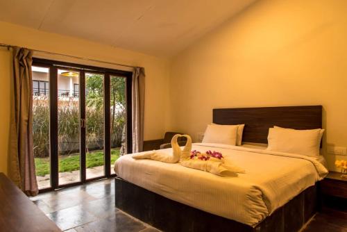 Dandeli House | New river side cottages