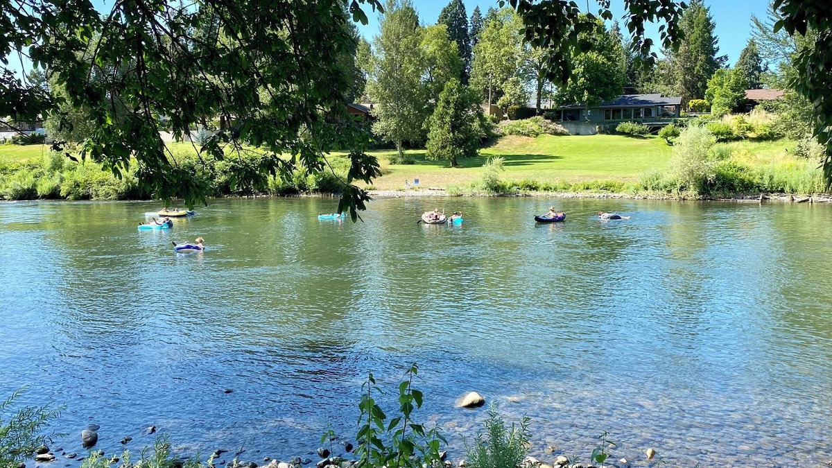 Grants Pass House | New Riverfront Retreat Home on 1 Acre - WiFi, A/C, Covered Deck and Spa