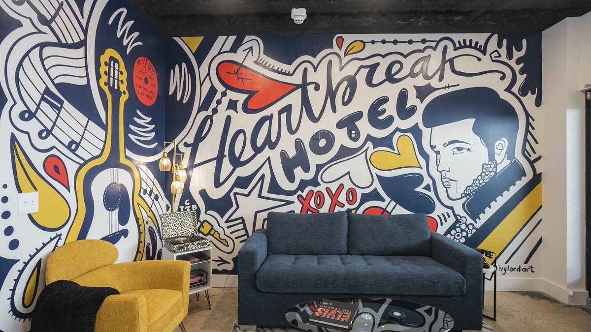 Nashville Condo | New!* Rock & Roll Retreat Near Airport & Downtown!