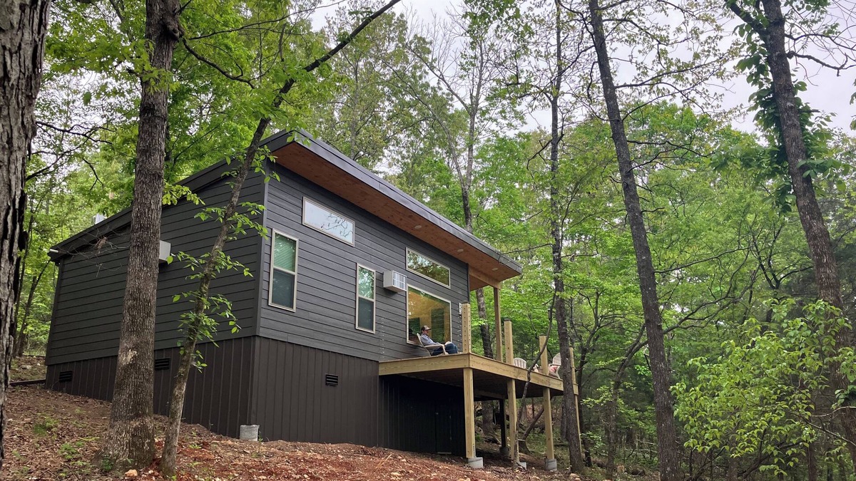 Mammoth Spring Cabin | New Romantic Secluded Cabin for two in beautiful Mammoth Spring Arkansas!