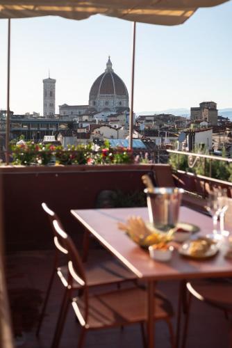 Santa Croce Apartment | NEW Rooftop Wonder Terraces Apartment
