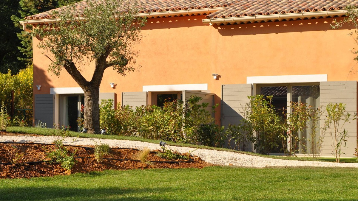Roussillon Cottage | New ROUSSILLON: Seasonal Rental St. Louis John's Wort