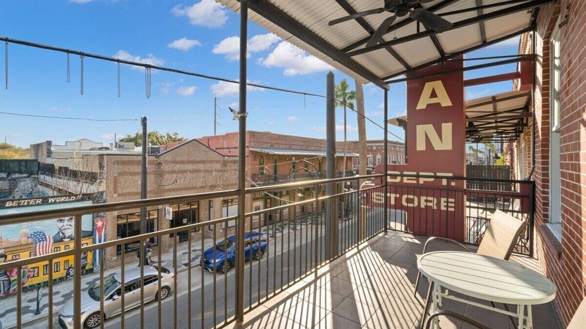 Historic Ybor Apartment | NEW! Sangria Suite | Upscale Ybor Apt On 7th Ave