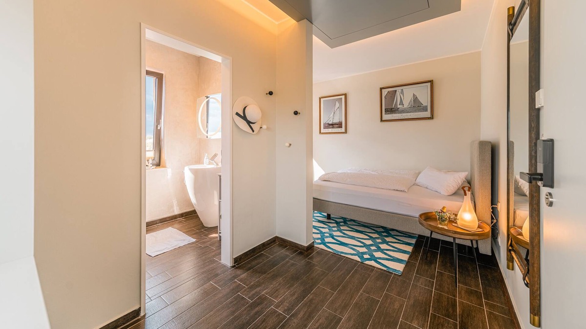 Bitterfeld Hotel | NEW: Seensucht’s Resort - Hafenkoje