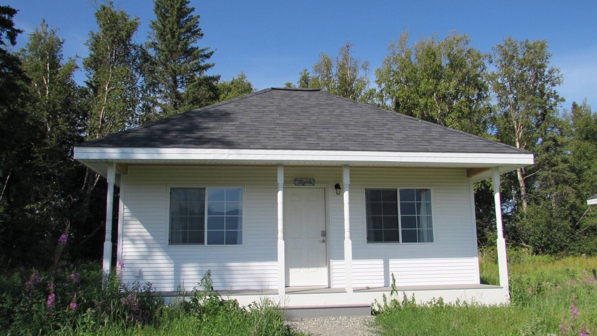 Palmer House | NEW Self contained- Beautiful Mt. View- Bungalow