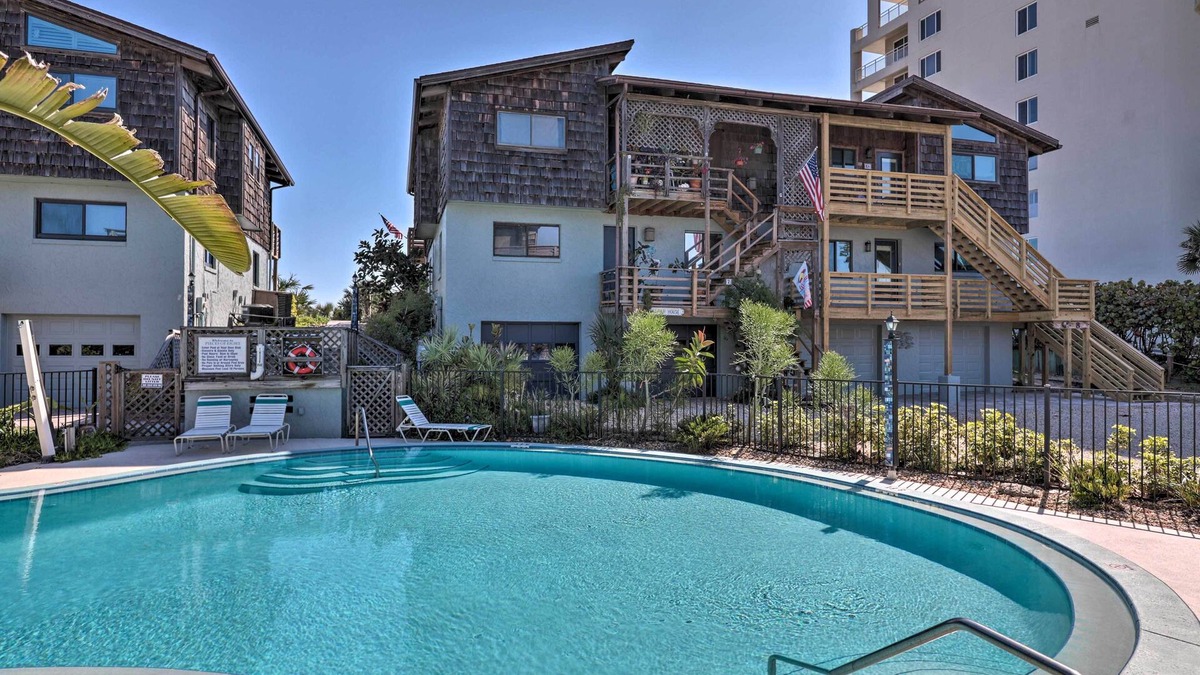 Sea Dunes House | New Smyrna Beach Townhome: Steps to Ocean!