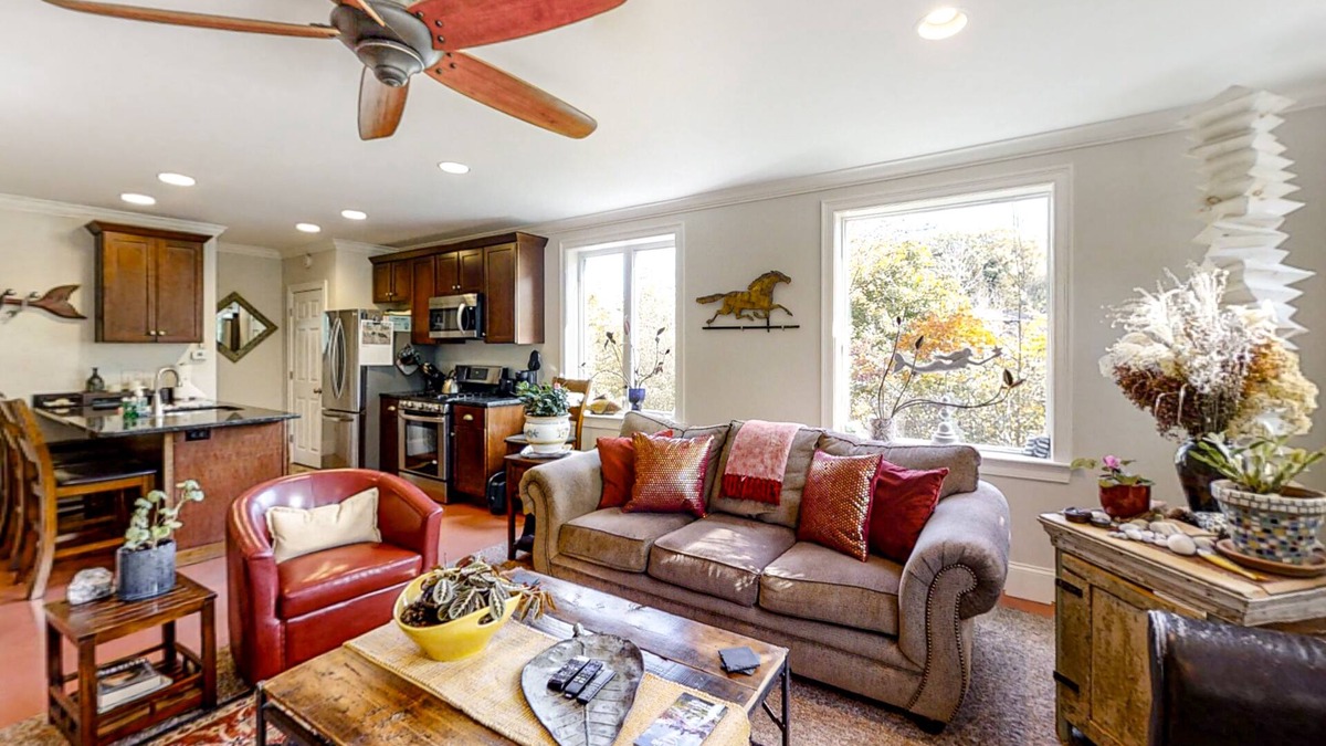 Pond Cove House | New South Portland Cottage, 10 Minutes to Downtown, Great for Entertaining