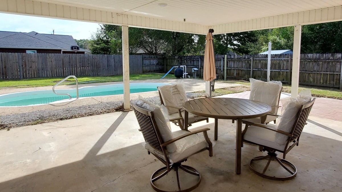 Ocean Springs House | NEW! Spacious 3bd/2ba home with pool! Sleeps 8