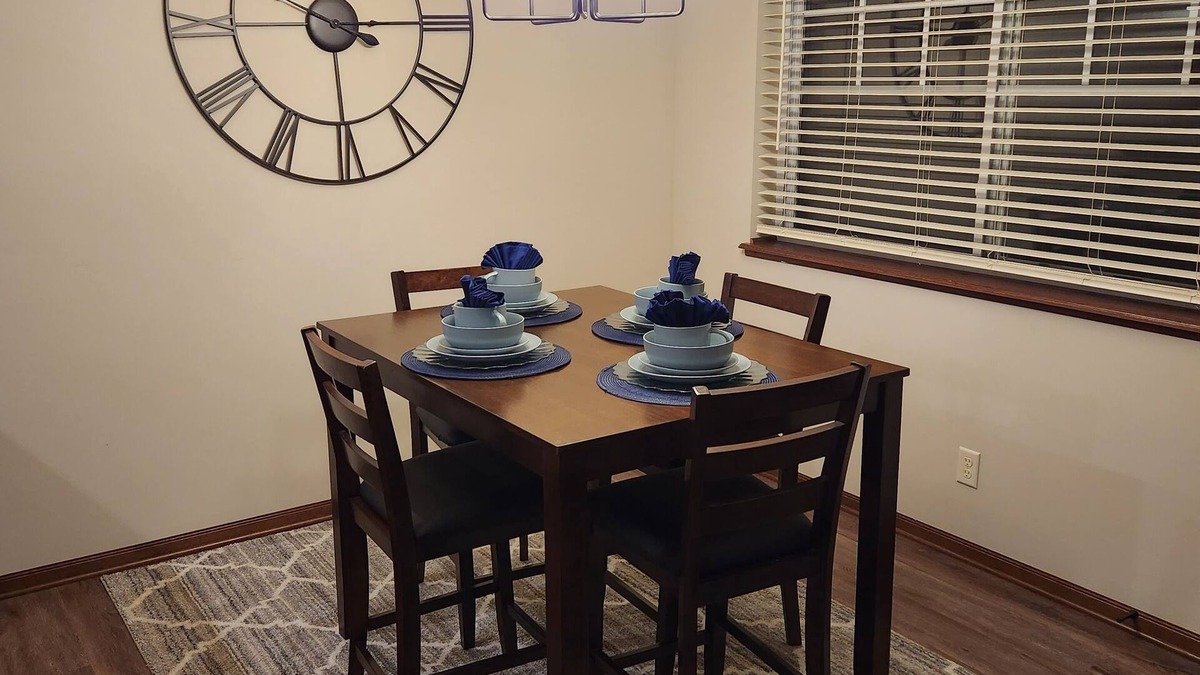 Lincoln House | New spacious 3br Townhouse located in Southwest Lincoln with Fenced in Back yard