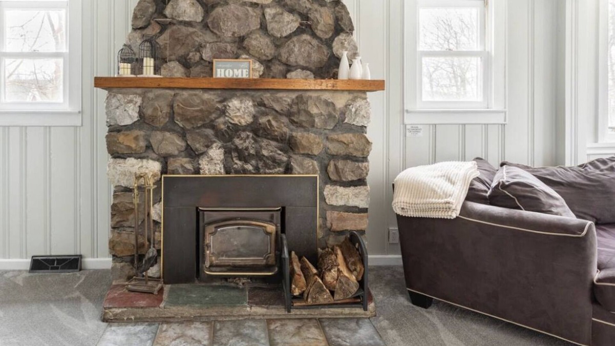 Greenwood Lake Cottage | NEW Spacious 5 bedrooms with Public Lake & Beach Access and Kayak!