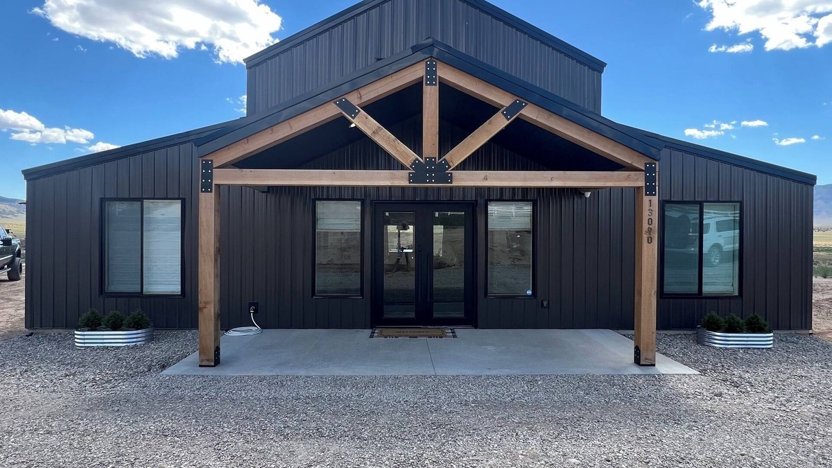 Juab County House | NEW Spacious 5-bedroom home at YUBA LAKE Family Reunion Fun! sleeps 20+