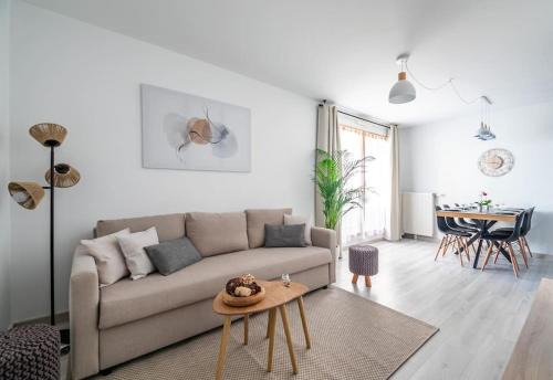Chessy Apartment | New Splendid Appt Terrace - 5 min Disneyland Paris