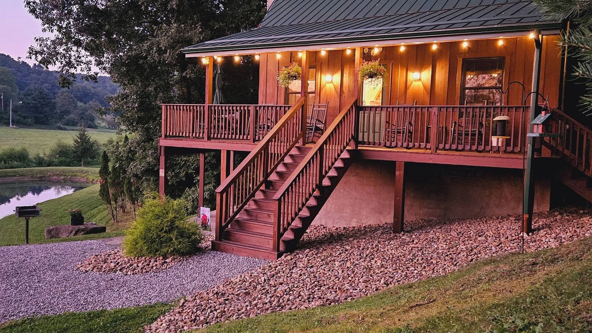 Newcomerstown Cabin | NEW! Springhaven Oasis Cabin